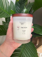 Load image into Gallery viewer, Medium Glass Soy Candle 35 HR
