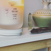 Load image into Gallery viewer, Medium Glass Soy Candle 35 HR