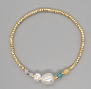 Pretty Gem & Pearl bracelet