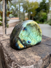 Load image into Gallery viewer, LABRADORITE- Free Form Crystal Gemstone
